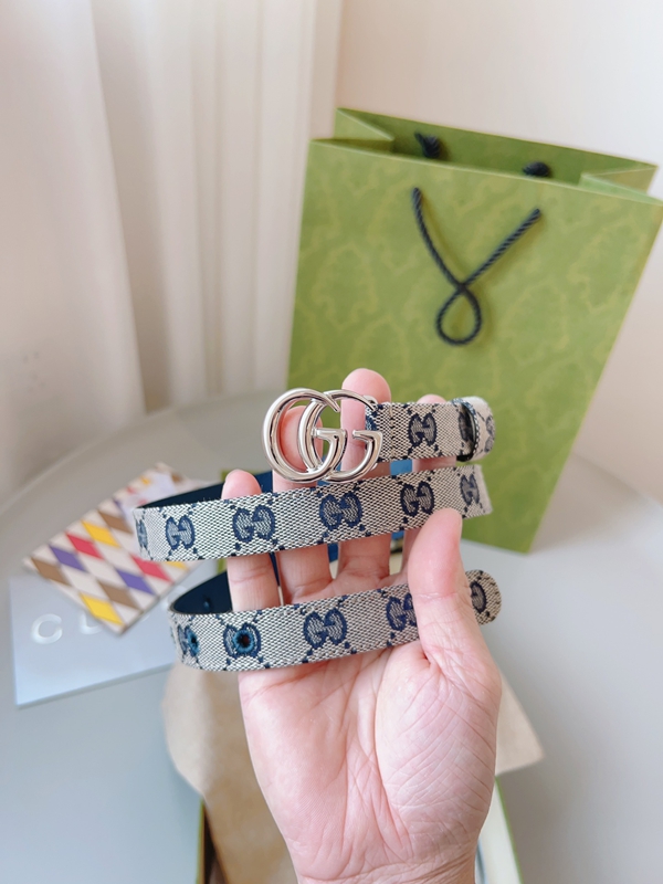 スーパーコピーグッチベルト素材ディテール